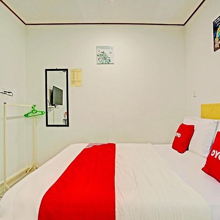 Capital O 90423 Teratai Chalet Hotel Kampong Raja Buitenkant foto