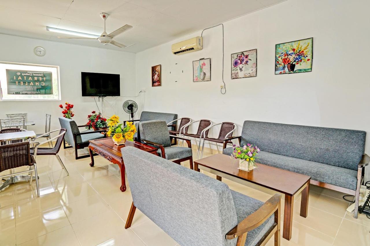 Capital O 90423 Teratai Chalet Hotel Kampong Raja Buitenkant foto