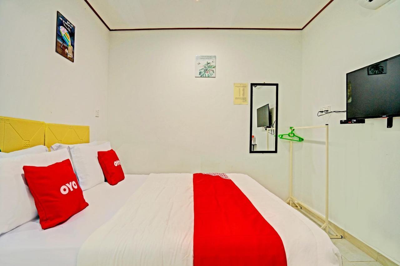 Capital O 90423 Teratai Chalet Hotel Kampong Raja Buitenkant foto