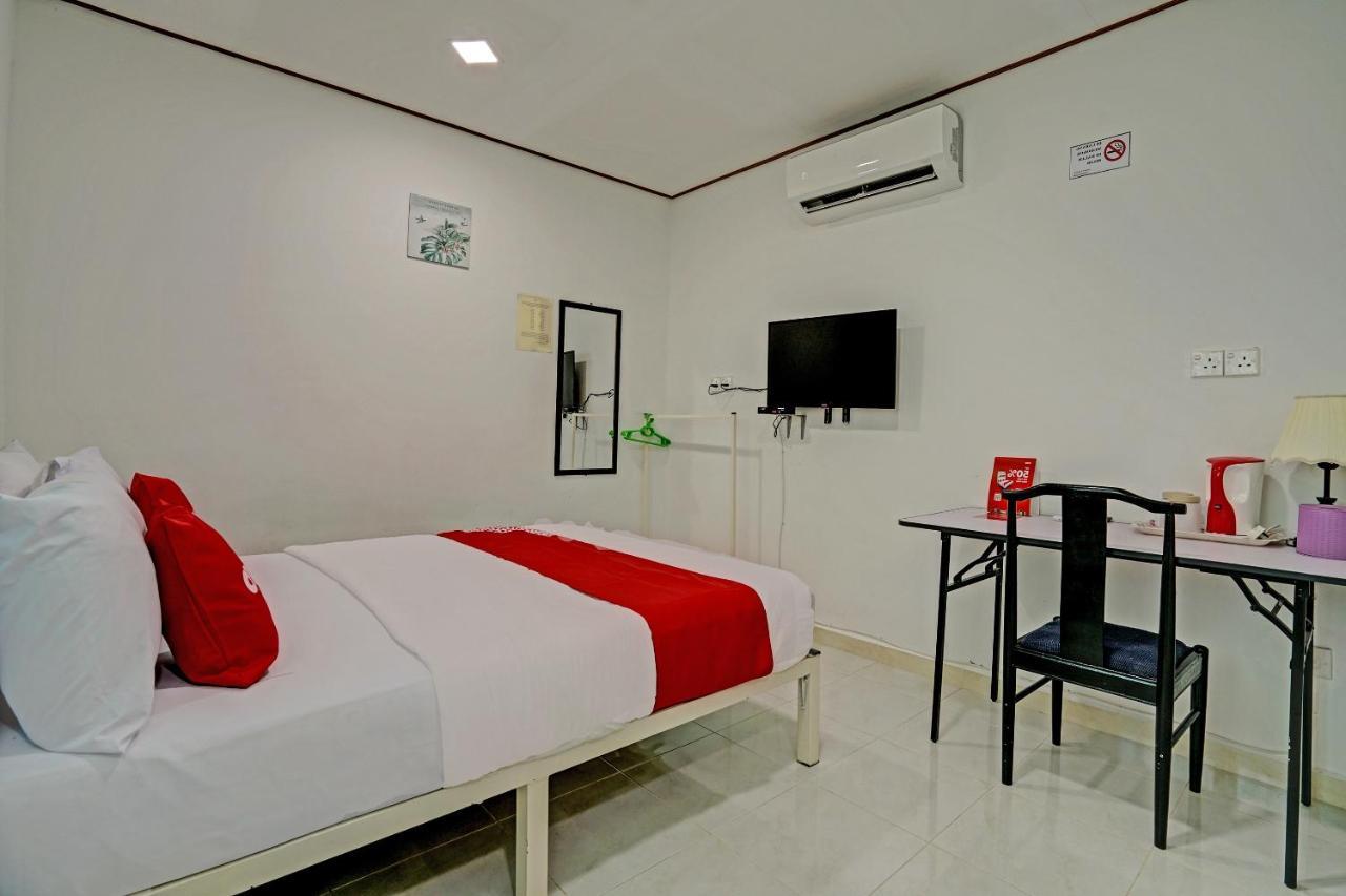 Capital O 90423 Teratai Chalet Hotel Kampong Raja Buitenkant foto